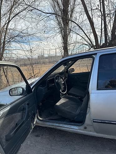 car kg: Daewoo Nexia: 2006 г., Седан — 4