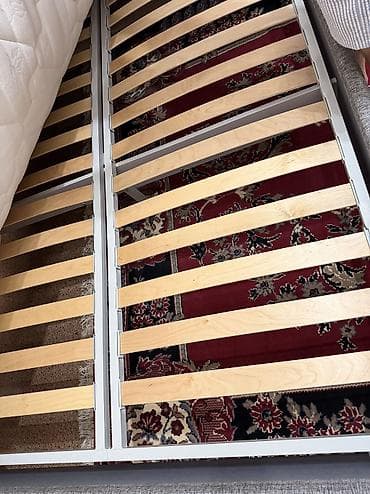 противоположной матрас: Отличная кровать, практически новая. Кровать+матрас. Покупали в Азбука — 9