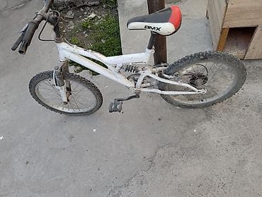 Балдар транспорту: Велосипед детский сатылат ак жана Кызыл 3 донголту 2000с Кызыл 800с — 3