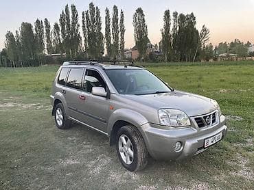 Унаа сатуу: Nissan X-Trail: 2004 г., 2 л, Кол менен иштөөчү, Бензин, Кроссовер — 4