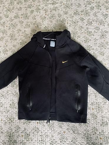 Nike NOCTA — уни/подростковая худи на молнии с капюшоном. Б/у есть at lalafo.kg Nike NOCTA — уни/подростковая худи на молнии с капюшоном. Б/у есть