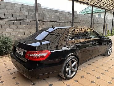 Mercedes-Benz : 2011 г., 2 л, Автомат, Бензин, Седан — 3
