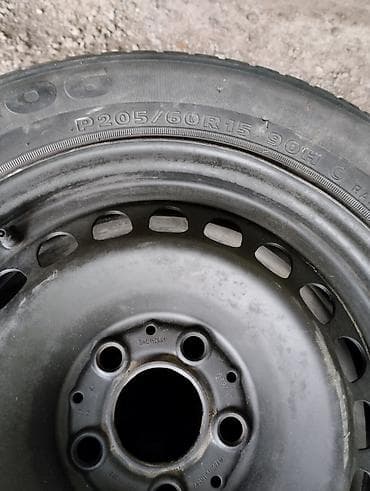 sprinter 315: Колеса в сборе 205 / 60 / R 15, Всесезонная, Б/у, Комплект, Легковые, Железные, отверстий - 5 — 1