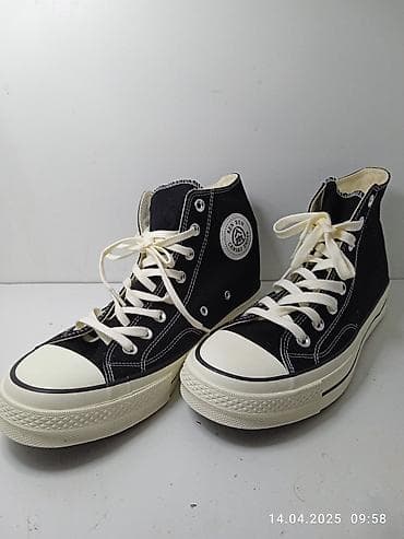 Конверсы новые,44 размер,стелька 28 Только наличка! at lalafo.kg Конверсы новые,44 размер,стелька 28 Только наличка!