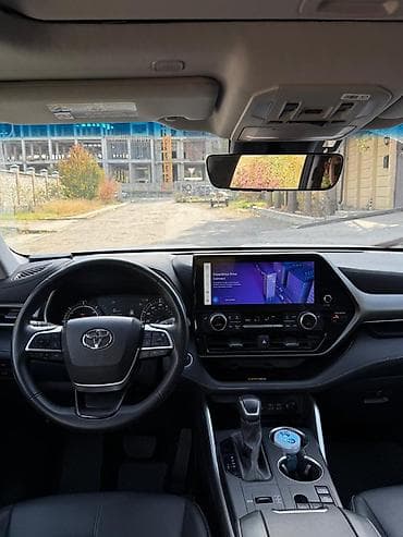 prius prim: Toyota Highlander: 2023 г., 2.5 л, Автомат, Гибрид, Внедорожник — 7
