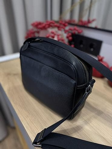 барсетка coach: Классическая сумка, Coach, США, Материал: Натуральная кожа, Застежка на молнии, Унисекс — 3