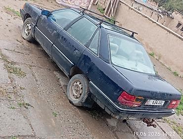 Унаа сатуу: Audi 100: 1988 г., 2 л, Кол менен иштөөчү, Бензин, Седан — 4