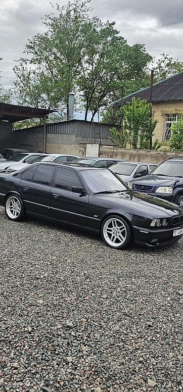 толстовка бмв м5: BMW 5 series: 1994 г., 4.4 л — 2