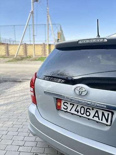 белорус 82 1: Toyota WISH: 2004 г., 1.8 л, Автомат, Бензин, Вэн/Минивэн — 7