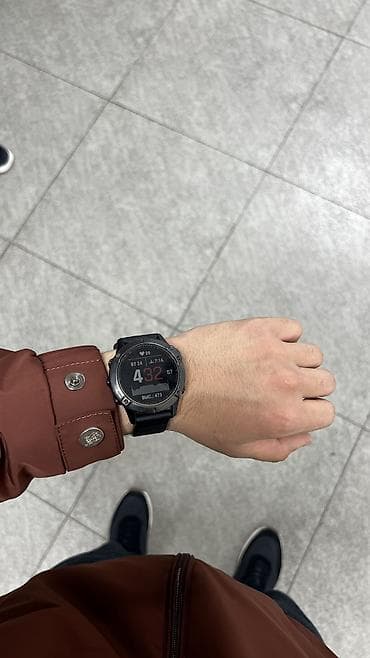 Продаю премиальные мультиспортивные часы Garmin Fenix 6 Sapphire. Это