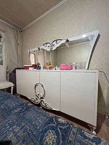 Комоды для одежды: Комод для одежды, С зеркалом, ЛДСП, цвет - Белый, Самовывоз — 1