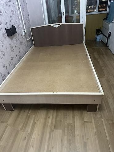 Офисная мебель: Двуспальная кровать, Б/у, Каркас без матраса, длина - 200 см — 4