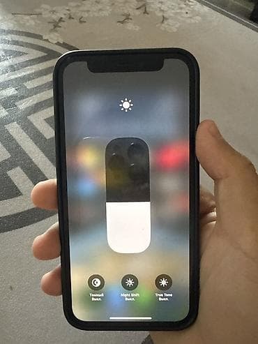 iphone 10 xr: IPhone Xs, 64 ГБ, Серебристый, Зарядное устройство, 22 % — 3