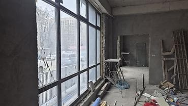 помещение для магазин: Магазин, В жилом доме, 135 м² Не действующий, Без оборудования, Без ремонта, Вода, Канализация, Отопление, Отдельный вход, 1 линия — 3