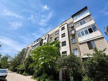 3 комнаты, 61 м², 105 серия, 1 этаж, Евроремонт at lalafo.kg 3 комнаты, 61 м², 105 серия, 1 этаж, Евроремонт