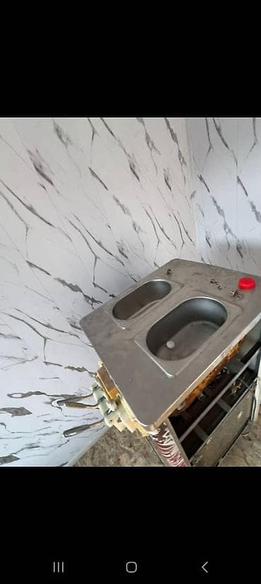 машинка для смеси: Аппарат для мягкого мороженого (фризер) - Напольная модель с тремя — 4