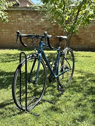 гигант варео: Шоссейный велосипед, Giant, Рама S (145 - 165 см), Б/у — 1