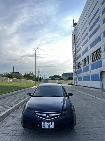 Honda Accord: 2004 г., 2 л, Механика, Бензин, Седан at lalafo.kg Honda Accord: 2004 г., 2 л, Механика, Бензин, Седан