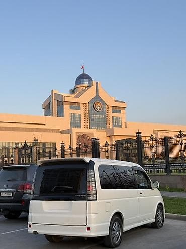 mersedes e320: Honda Stepwgn: 2004 г., 2.4 л, Автомат, Газ, Минивэн — 8