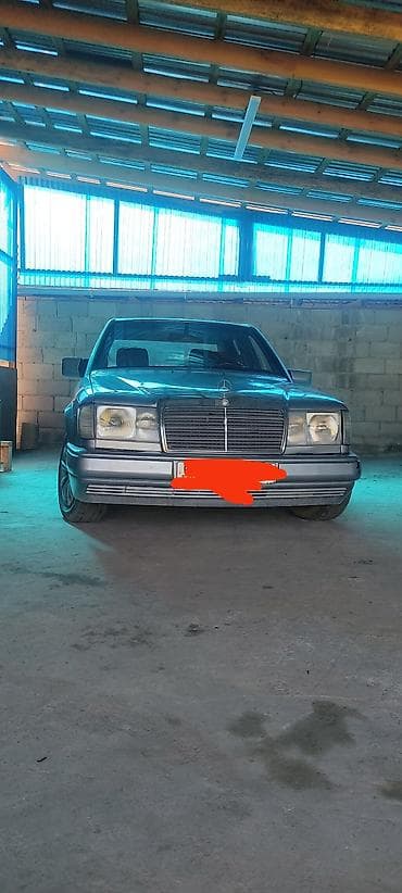forester 2020: Mercedes-Benz W124: 1989 г., 2.3 л, Ручные, Бензин, Седан — 2
