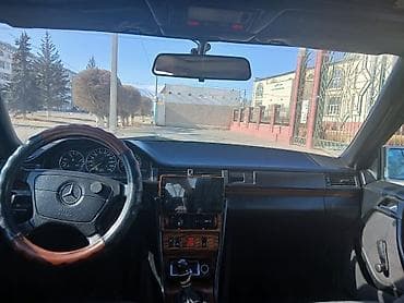 арзан матиз 1: Mercedes-Benz W124: 1993 г., 2 л, Кол менен иштөөчү, Бензин, Седан — 10
