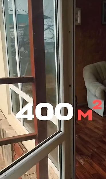 доход бизнес: Продается гостевой дом на Иссык-Куле, в городе Чолпон-Ата. общая — 6