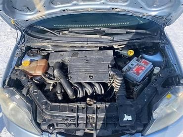 ауди 100 панель: Mazda 2: 2003 г., 1.4 л, Механика, Бензин, Хэтчбэк — 8