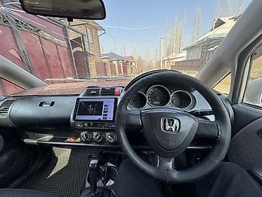 subaru outback крыло: Honda Fit: 2003 г., Автомат, Бензин, Хэтчбэк — 2