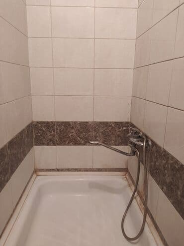 3 комнатная квартира долгосрочно: 3 бөлмө, Кыймылсыз мүлк агенттиги, Чогуу жашоосу жок, Толугу менен эмереги бар — 3