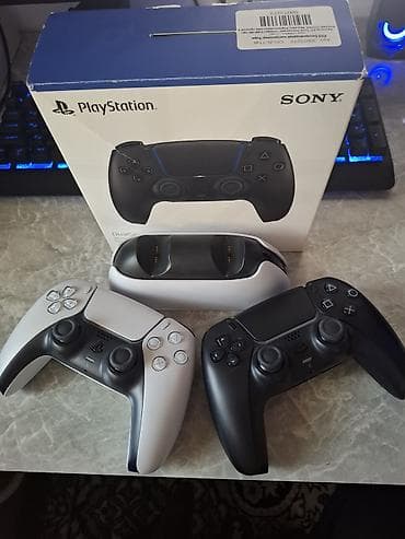 Игровые контроллеры Sony PlayStation DualSense с зарядной станцией