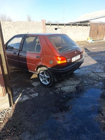 audio a6: Ford Fiesta: 1991 г., 1.3 л, Механика, Бензин, Хэтчбэк — 9