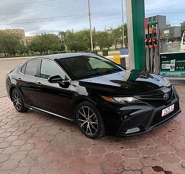 4 114: Toyota Camry: 2021 г., 2.5 л, Автомат, Бензин, Седан — 5
