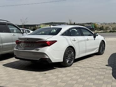 tayota progres: Toyota Avalon: 2022 г., 2.5 л, Автомат, Гибрид, Седан — 3