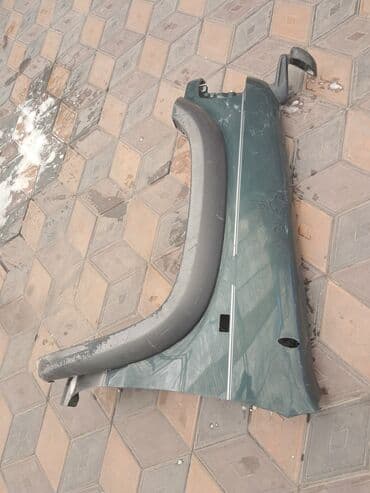 лобовое стекло виндом: Крыло Переднее левое Isuzu, 1997 г., Б/у, Оригинал — 2