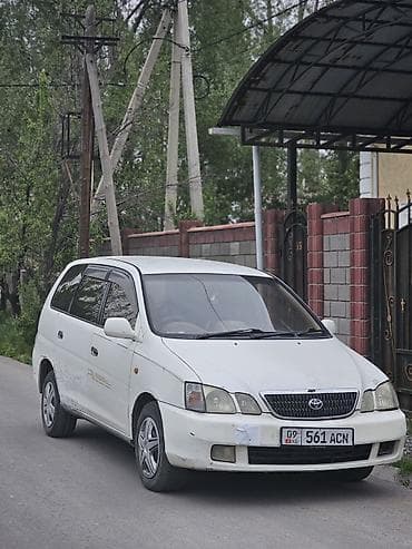 Toyota Gaia: 2001 г., 2 л, Автомат, Бензин, Минивэн