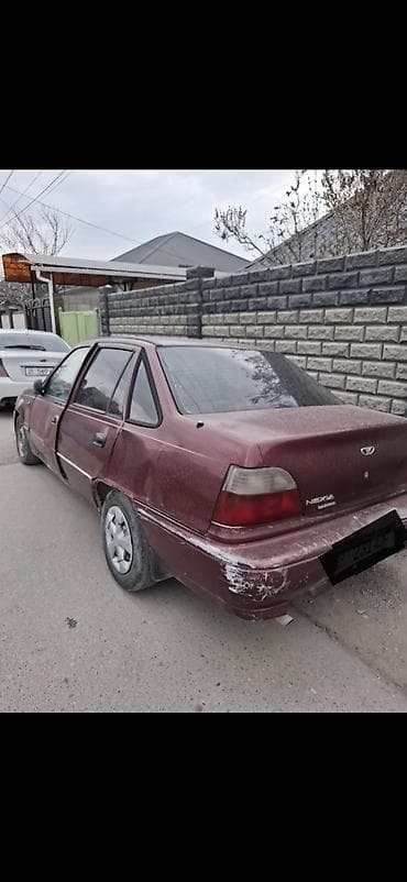 Daewoo Nexia: 2000 г.
