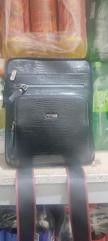 сумки женские с железными ручками: Сумка через плечо BUTUN, черная - Формат: компактная вертикальная — 3