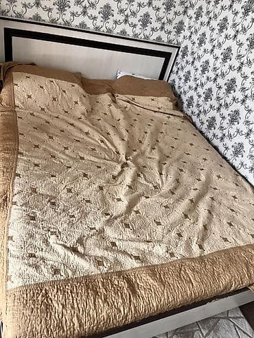 di store: Двуспальная кровать, С ящиком для хранения, длина - 200 см — 2