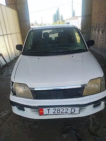Продажа авто: Daihatsu Pyzar: 2000 г., 1.6 л, Механика, Бензин, Универсал — 1