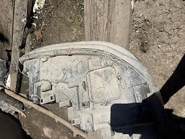 Автозапчасти: Комплект передних фар Mercedes-Benz 2000 г., Б/у — 4