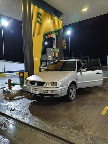 b4 б4: Volkswagen Passat: 1994 г., 2 л, Автомат, Бензин, Седан — 8
