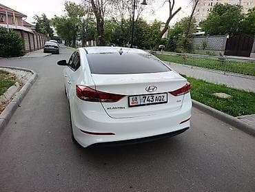 byd e7: Hyundai Elantra: 2018 г., 1.4 л, Вариатор, Бензин, Седан — 5