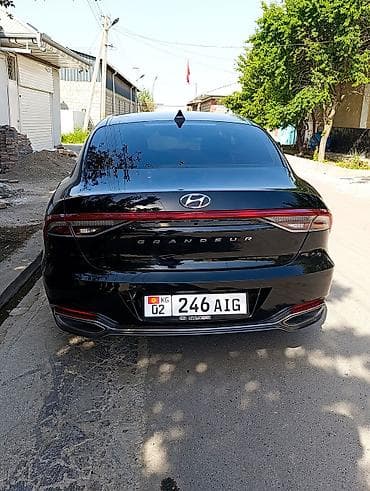 уна: Hyundai Grandeur: 2022 г., 0.3 л, Автомат, Газ, Седан — 4