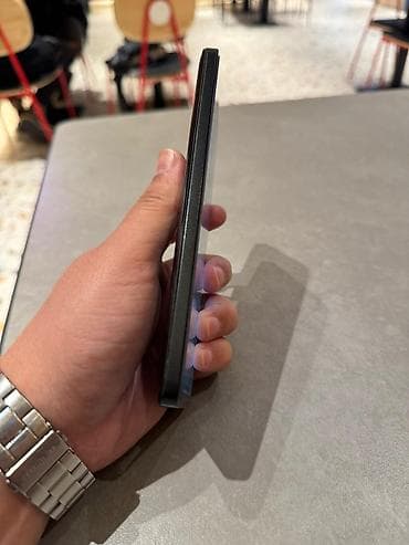 cs max: Xiaomi, 13T Pro, Б/у, 256 ГБ, цвет - Черный, 2 SIM — 3