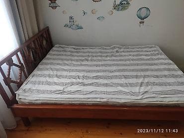купить кровать с матрасом полуторка: 2х спальновая кровать с матрасом, чистое дерево, ручная работа 	Ширина — 2