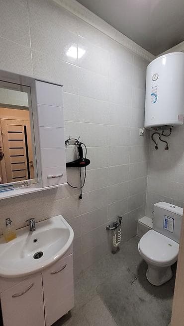 Комнаты: Сдаётся уютная однокомнатная квартира с полноценной кухней и отдельной — 6