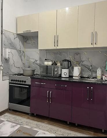 Батирлер: 🏡 СРОЧНО продаётся 1-комнатная квартира 📍 Район: 5 мкр, Бишкек — 7
