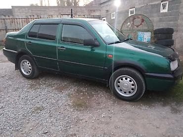 Volkswagen Vento: 1995 г., 1.8 л, Ручные, Бензин, Седан
