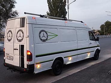 крыло на виндом: Mercedes-Benz Спринтер: 2004 г., 2.9 л, Механика, Дизель, Бус — 3