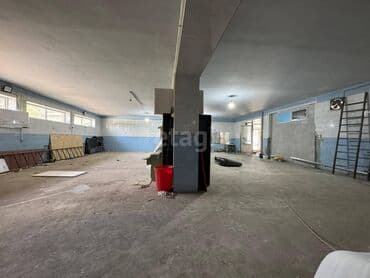 коммерческое помещение под бизнес: 📍 г. Токмок 🔘Этажи 2 🔘357,9м² Продается двухэтажное коммерческое — 10